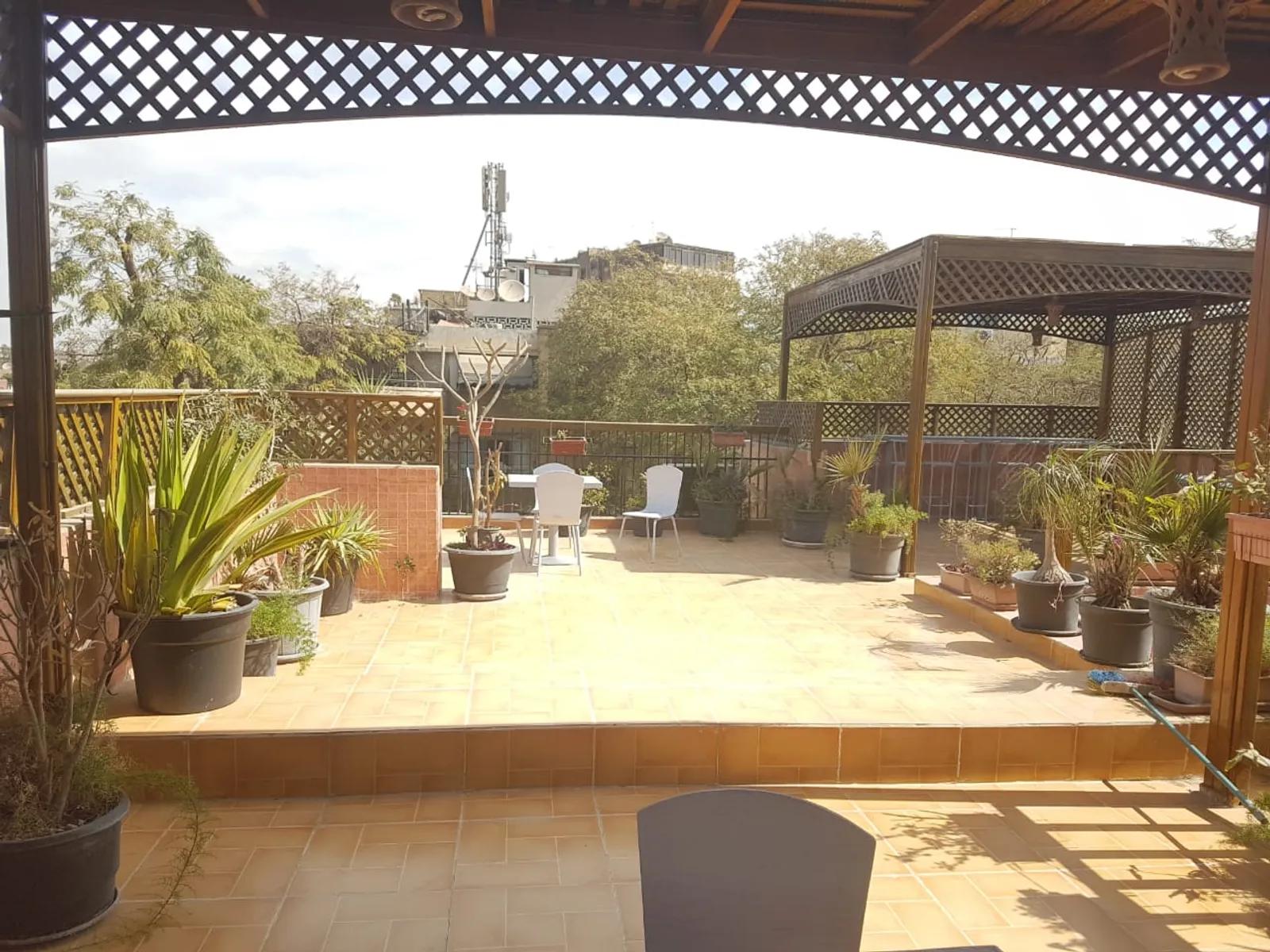 Penthouses For Sale In Maadi Old Maadi Area: 170 m² consists of 3 Bedrooms 3 Bathrooms Furnished 5 stars #6102