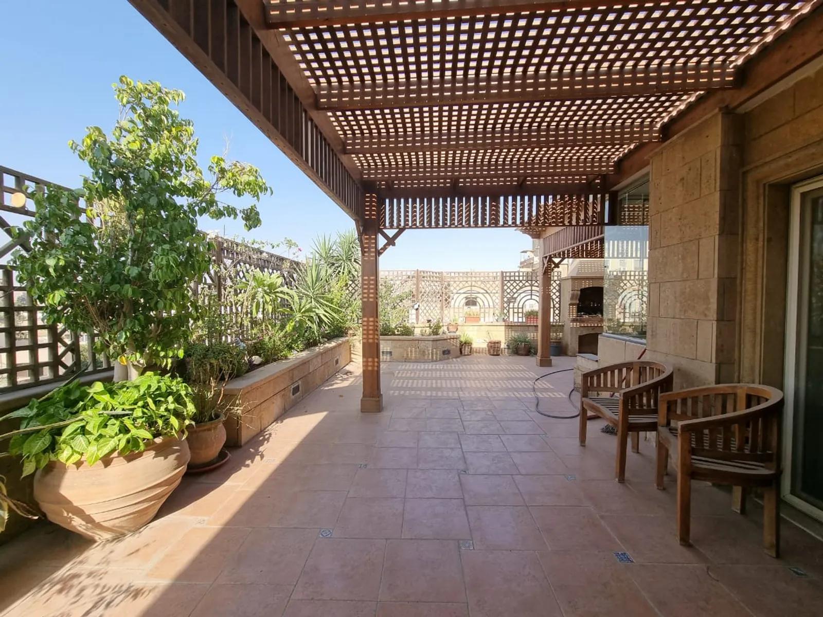 Penthouses For Sale In Maadi Maadi Degla Area: 420 m² consists of 5 Bedrooms 5 Bathrooms Furnished 5 stars #5095