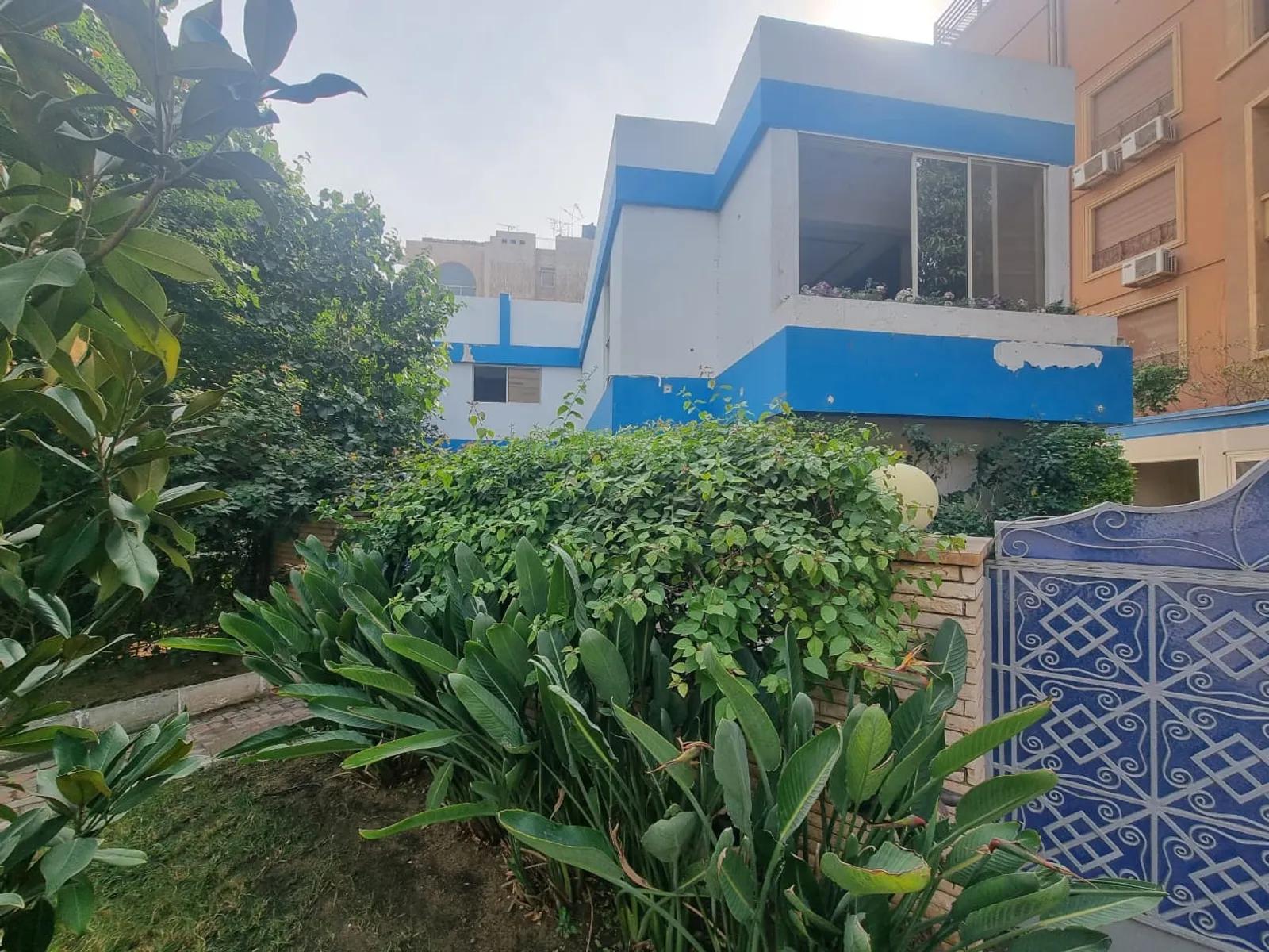 Villas For Sale In Maadi Maadi Sarayat Area: 600 m² consists of 8 Bedrooms 4 Bathrooms Semi Finished 5 stars #5650